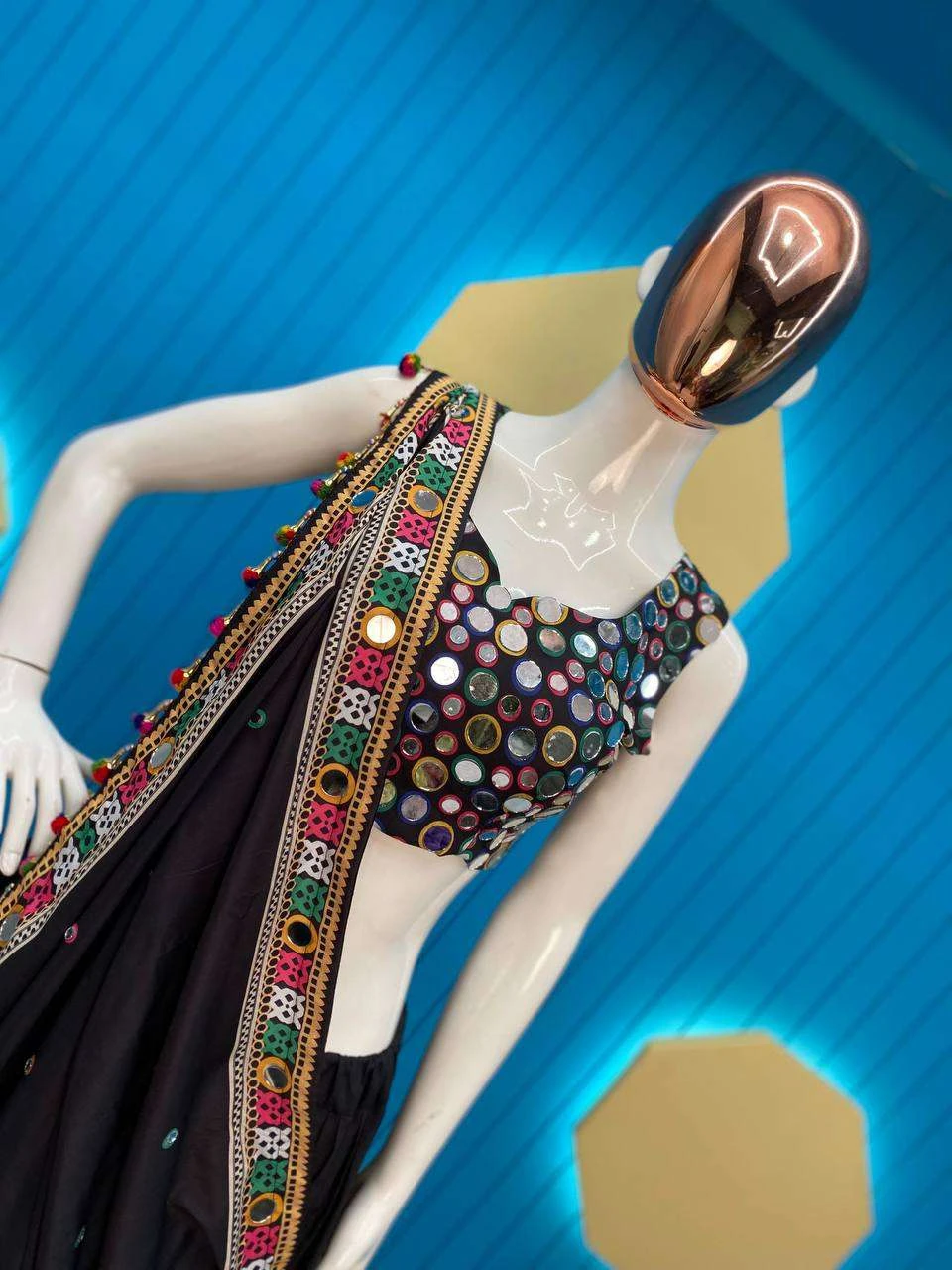 Vardan Ethnic Lg 608 Pure Muslin Wholesale Lehenga Choli — Wholesale Lehenga, MPA wholesale from Surat — view 3